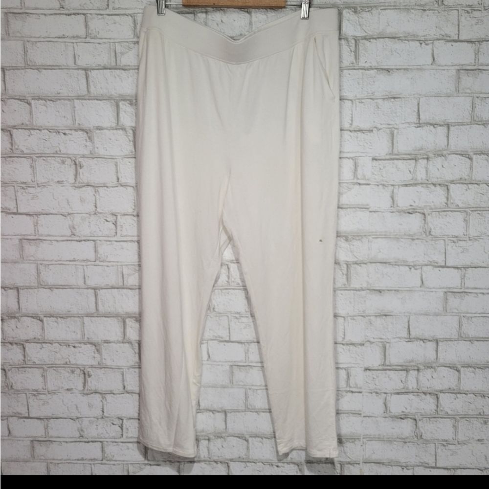 NWT Express white comfy bottoms